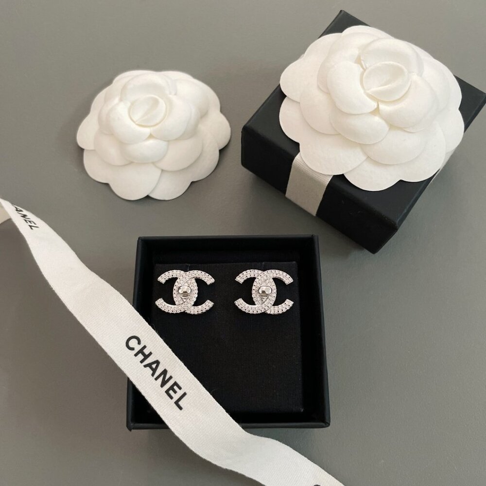 Chanel earrings - Picture 2 of 9